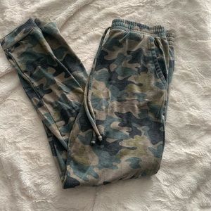 CAMO JOGGERS